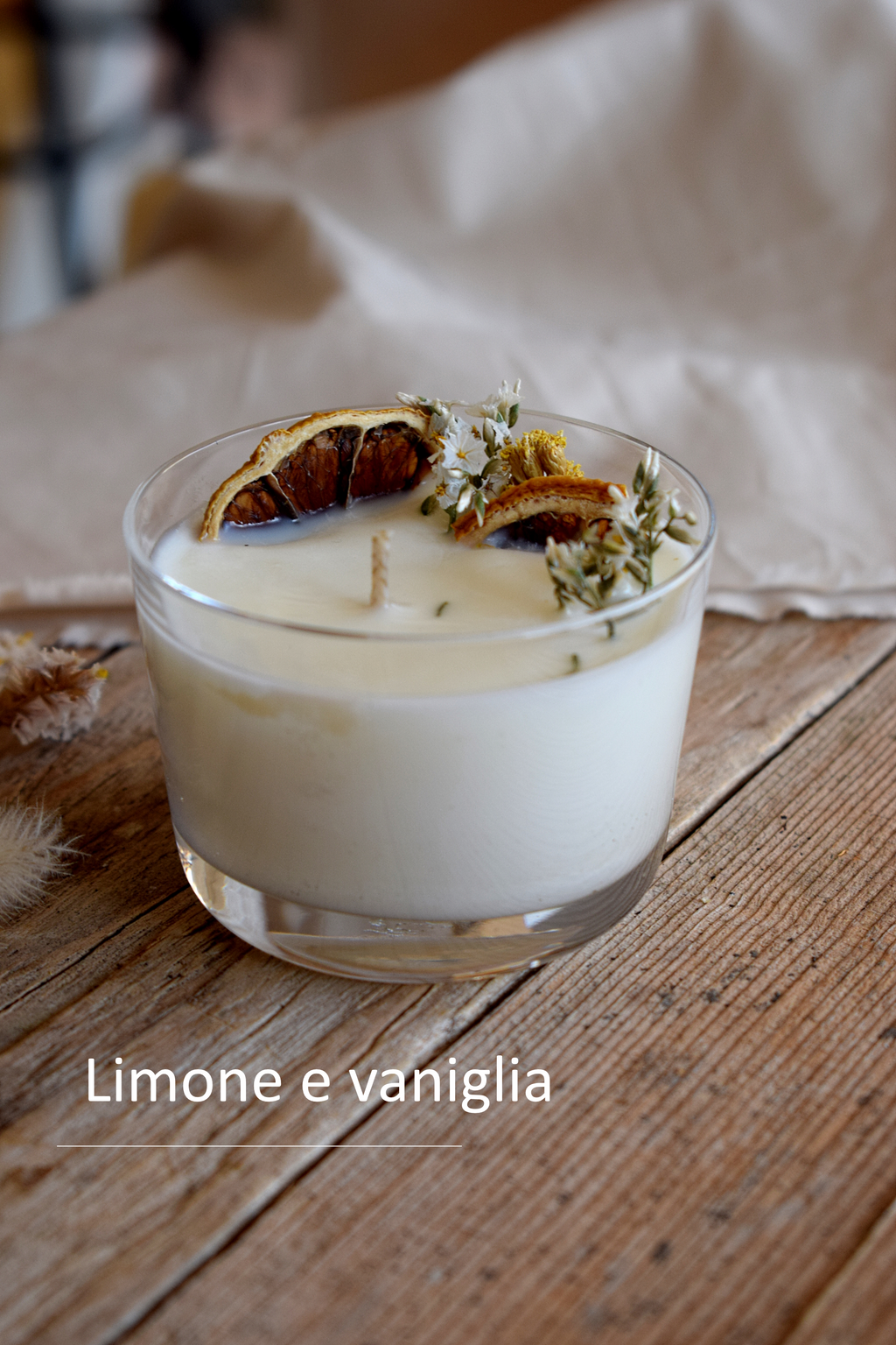Candela profumata artigianale botanica limone e vaniglia