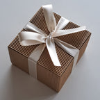 Bomboniera Miele 130 g Rose