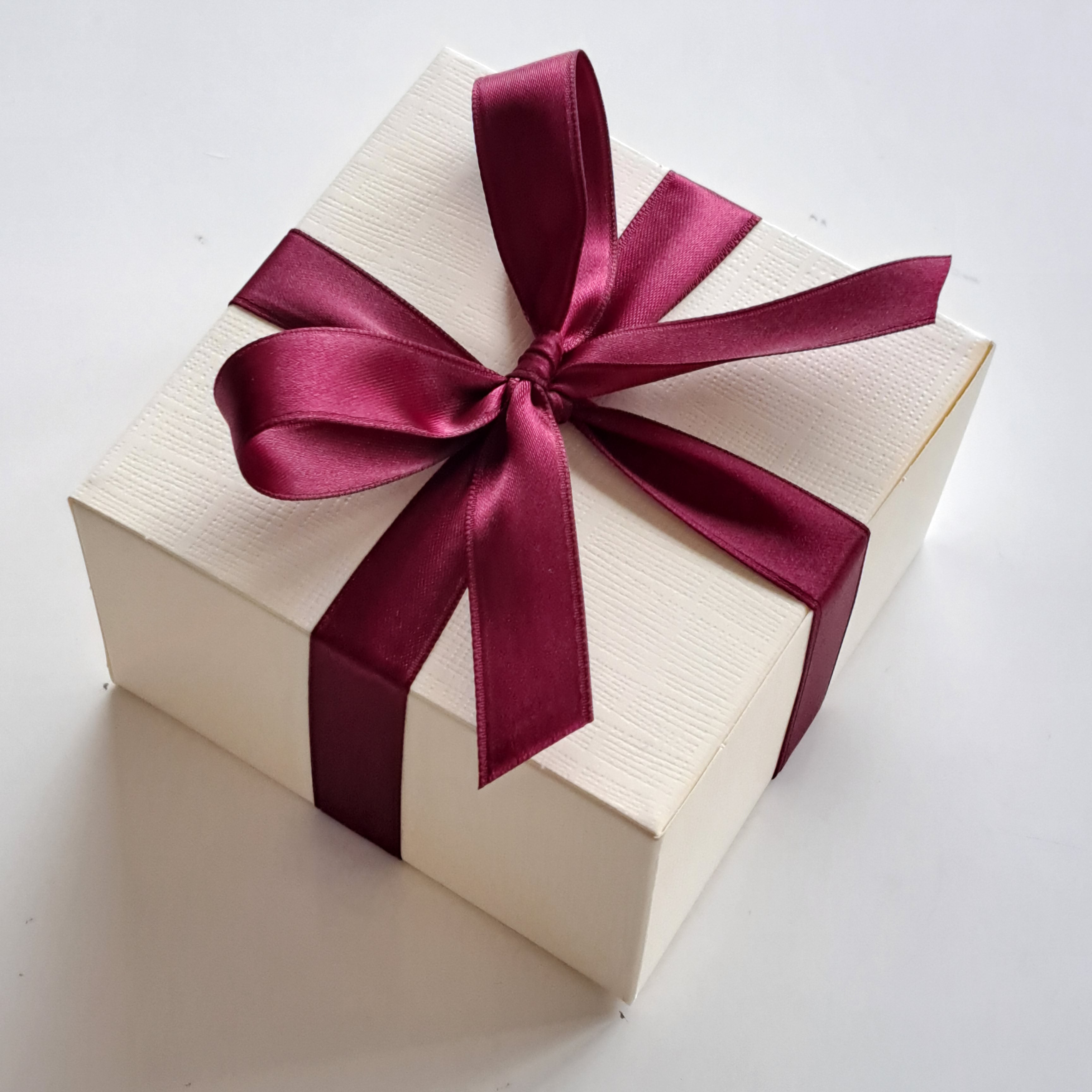 Bomboniera Miele 130 g Rose