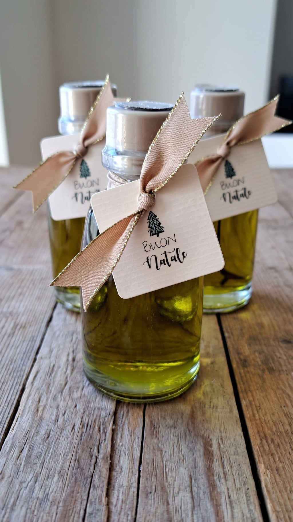 Cofanetto Miele 130 gr e Olio di Oliva Aromatizzato Regalo di Natale